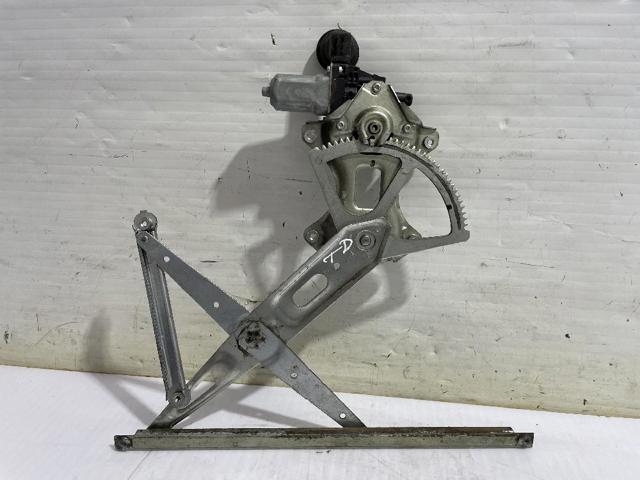 Mecanismo de acionamento de vidro da porta dianteira direita Toyota Prius ZVW30