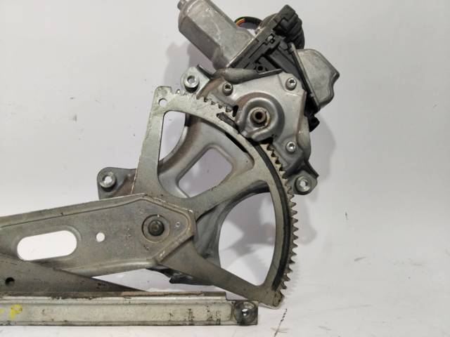 Mecanismo de acionamento de vidro da porta dianteira direita Toyota Prius ZVW30