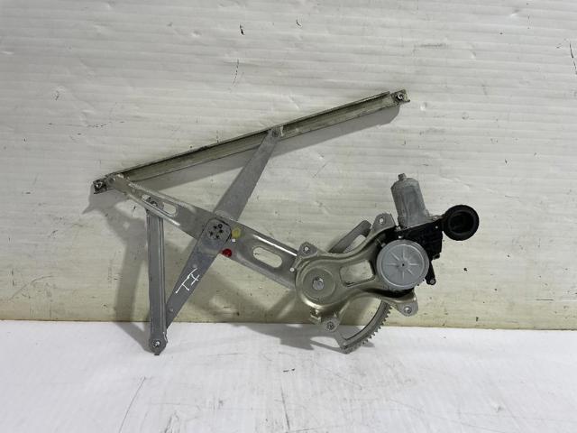 Mecanismo de acionamento de vidro da porta dianteira esquerda Toyota Prius ZVW30