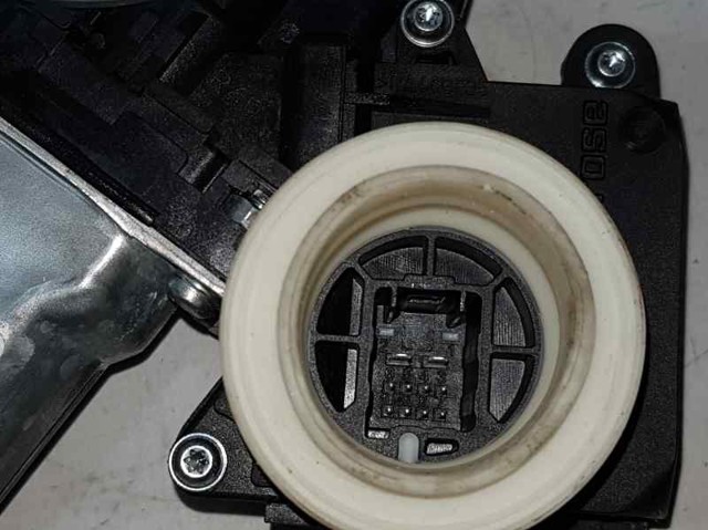 6981002450 TOYOTA Стеклоподъемник передней правой двери купить в Львов