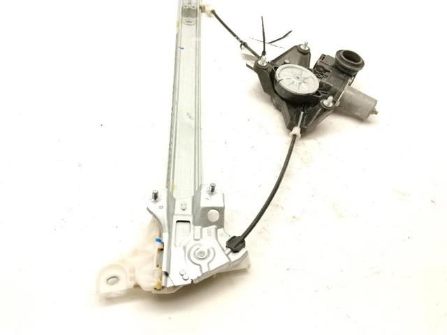 698100D600 TOYOTA Стеклоподъемник передней правой двери купить в Чернигов