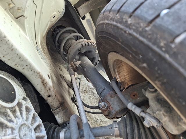 Amortecedor dianteiro 6C0413031AN VAG