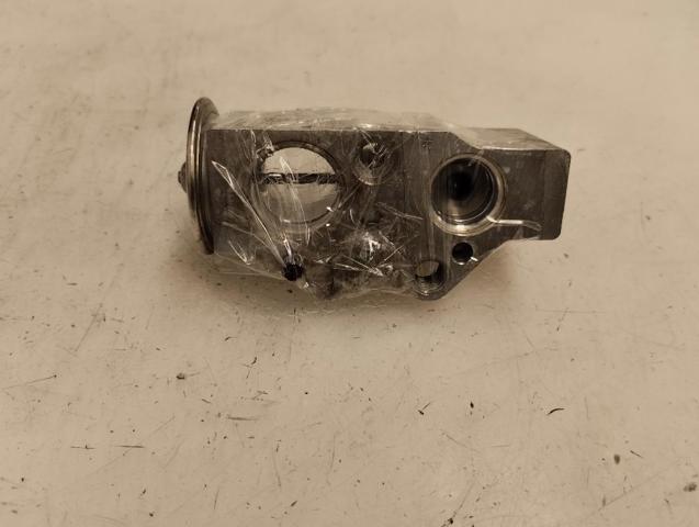 6C0820679 VAG Клапан TRV кондиционера купить в Черкассы