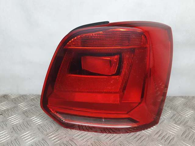Lanterna traseira direita para Volkswagen Polo (6R1) sport / 11.11 - 12.13 CBZ 6C0945096F