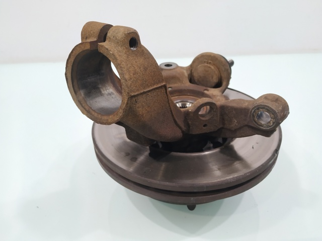 6C113K186AC FORD Цапфа (поворотный кулак) передний левый купить в Львов