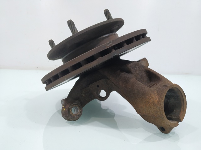 FORD 6C113K186AC Цапфа передняя левая в наличии Украина