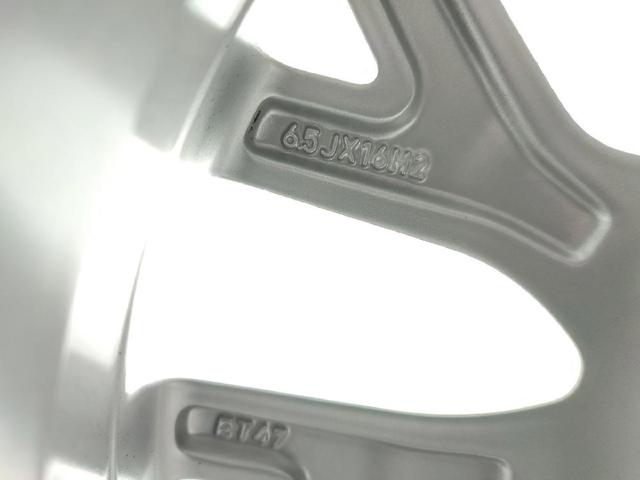 VAG 6F0601025M Диски колесные литые (легкосплавные, титановые) в наличии Черкассы