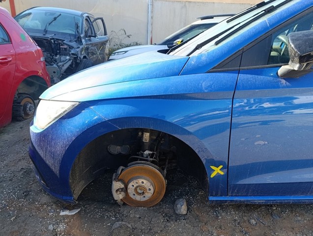 Pára-lama dianteiro esquerdo 6F0821105B VAG