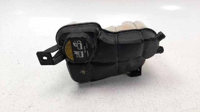 VOLVO 6G918K218CD Бачок системы охлаждения расширительный в наличии Львов