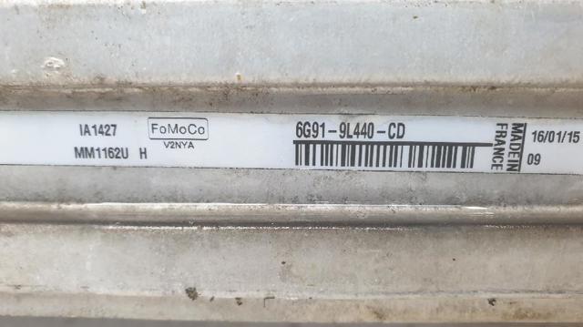 LAND ROVER 6G919L440CD Радиатор интеркуллера в наличии Черновцы