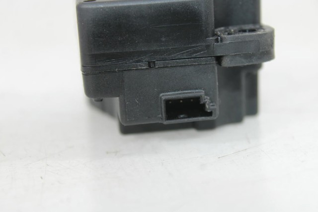 6G9N19E616 LAND ROVER купить в Винница