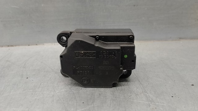 LAND ROVER 6G9N19E616BB в наличии Ровно