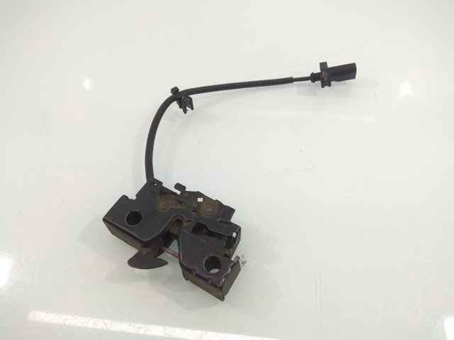 Fecho da capota 6J0823509B VAG