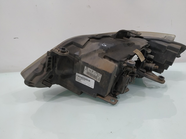 VAG 6J1941022C Правая фара в наличии Житомир