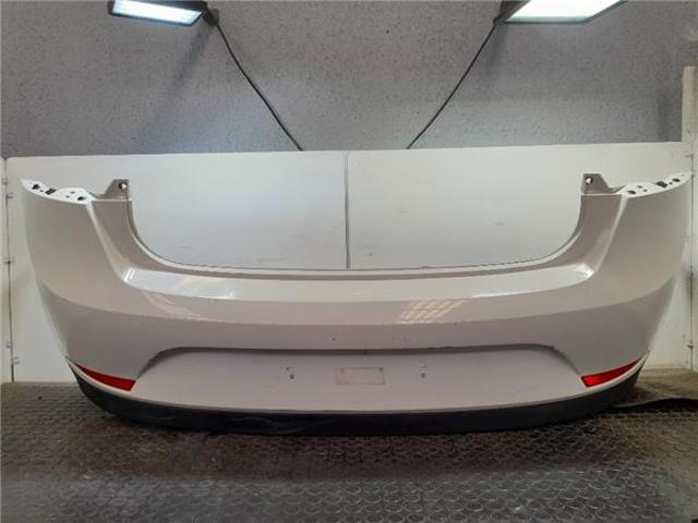 Pára-choque traseiro 6J4807421 VAG