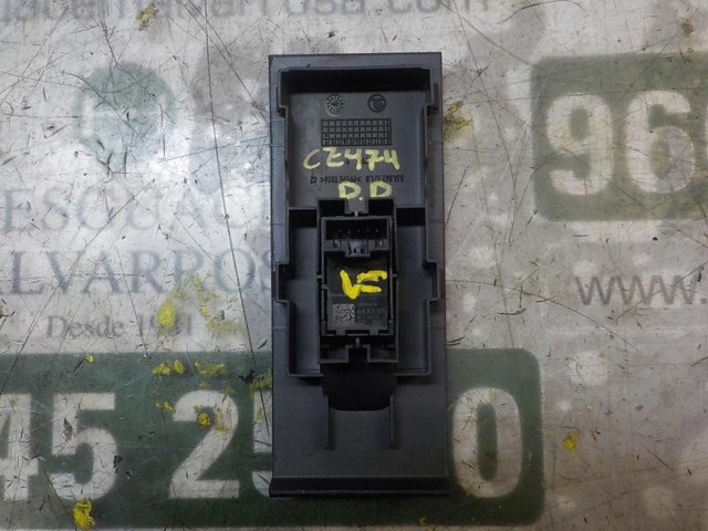VAG 6JA959855WHS Кнопка включения мотора стеклоподъемника передняя правая в наличии Черновцы