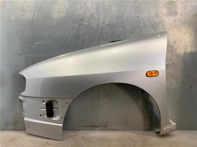 Pára-lama dianteiro esquerdo 6K0821021B VAG