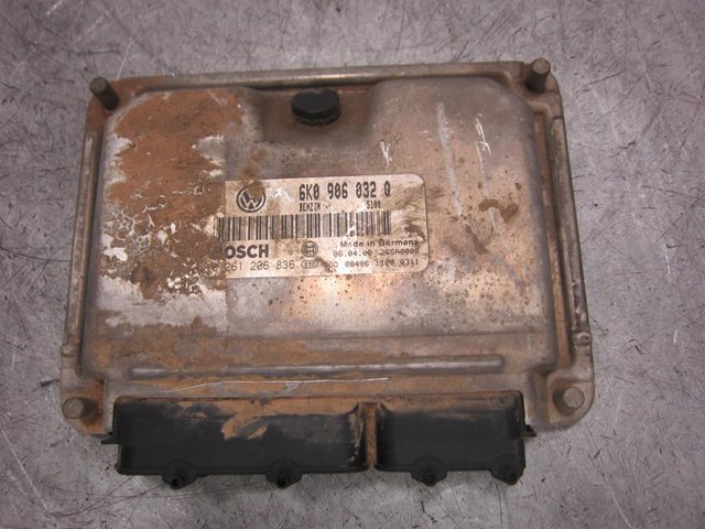 VAG 6K0906032Q Модуль управления (ЭБУ) двигателем в наличии Черновцы