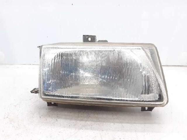 VAG 6K0941010A Правая фара в наличии Черновцы