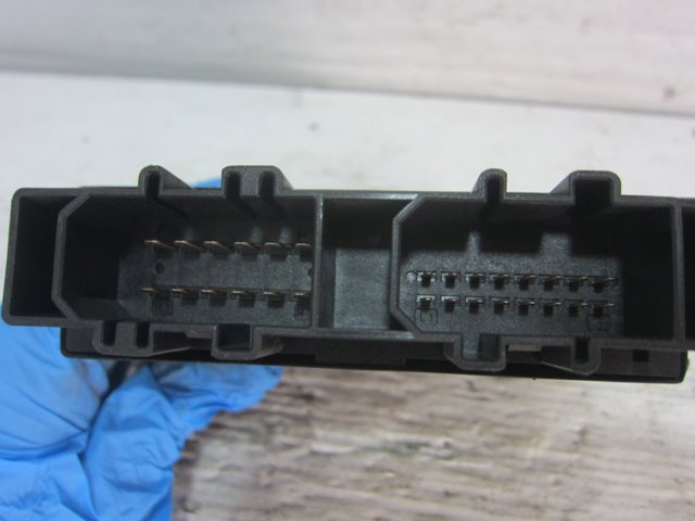 VAG 6K0962258A Блок комфорта передней двери в наличии Чернигов