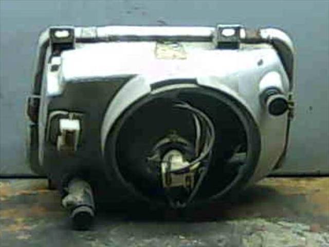 VAG 6K1941016L Правая фара в наличии Киев