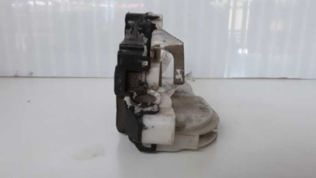 6K3837015D VAG Замок водительской двери купить в Житомир