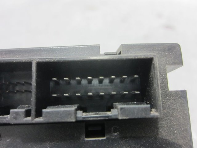 6L0820043B VAG купить в Ужгород