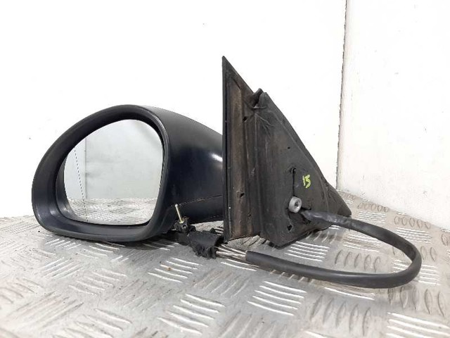 6L0853651D9B9 Решетка радиатора купить Ирпень