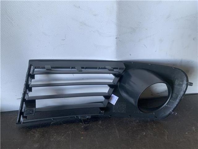6L0853666L VAG Заглушка (решетка) противотуманных фар бампера переднего правая купить в Ровно