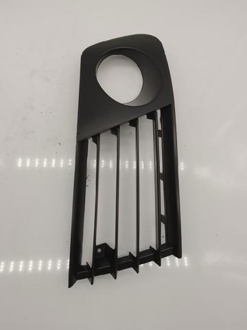 VAG 6L0853666L9B9 Заглушка (решетка) противотуманных фар бампера переднего правая в наличии Житомир