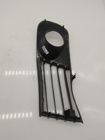 6L0853666L9B9 Заглушка (решетка) противотуманных фар бампера переднего правая купить Одесса