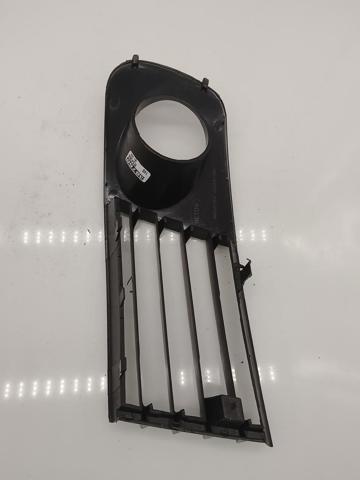 6L0853666L9B9 Заглушка (решетка) противотуманных фар бампера переднего правая купить Николаев