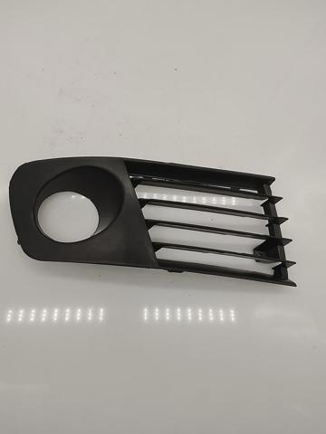 VAG 6L0853666L9B9 Заглушка (решетка) противотуманных фар бампера переднего правая в наличии Киев