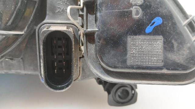 6L1941752M VAG Правая фара купить в Ирпень