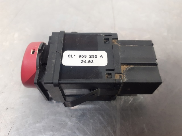 Botão de ativação do sinal de emergência Seat Ibiza 3 6L1