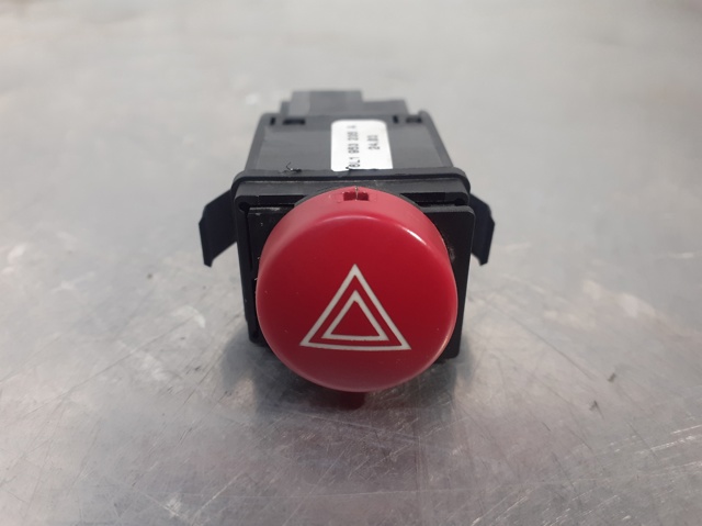 Botão de ativação do sinal de emergência Seat Ibiza 3 6L1