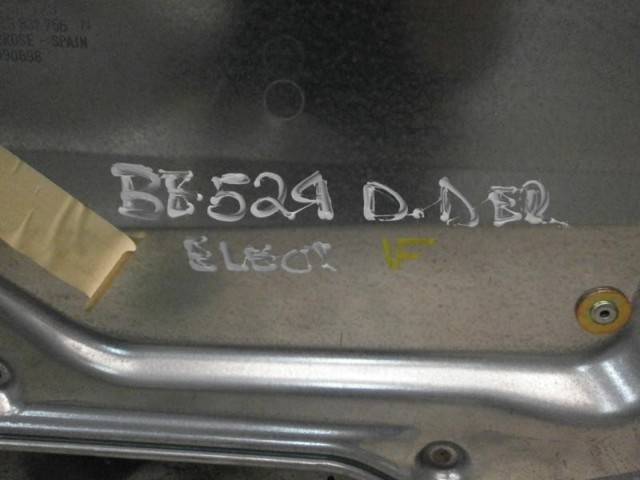 VAG 6L3837756G Механизм стеклоподъемника двери передней правой в наличии Черкассы