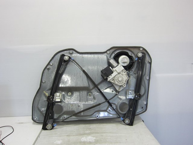 Motor regulador da janela dianteira esquerda para assento córdoba (6l2) (2002-2007) 1.9 sdi asy 6L4837751ED