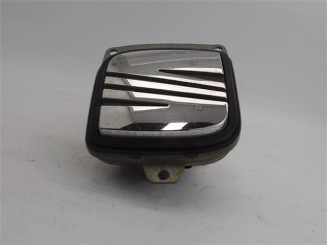6L6827565B VAG Петля задней двери купить в Запорожье