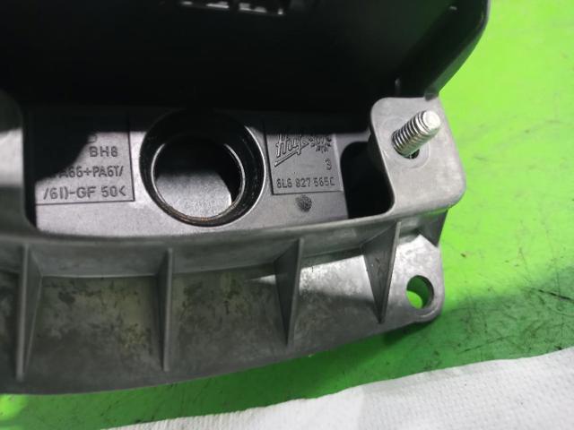 6L6827565C VAG Петля двери задней (багажной 3/5-й) купить в Ужгород