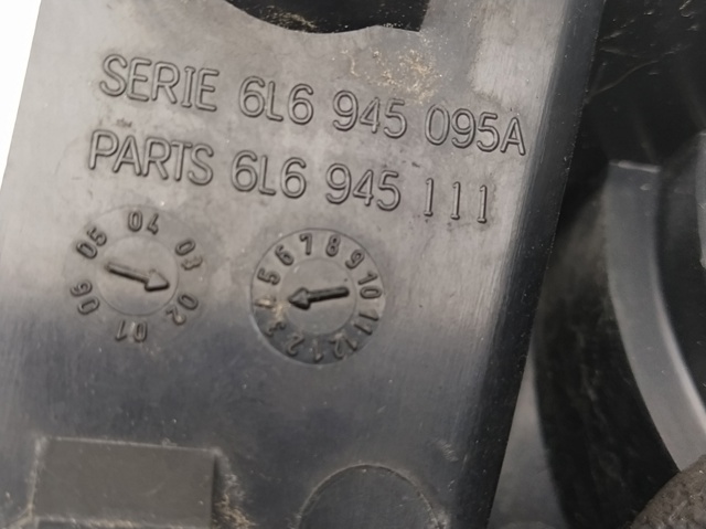 6L6945095A Фонарь задний левый внешний купить Ирпень