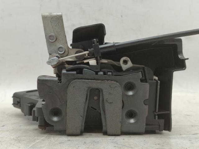 Fecho da porta dianteira esquerda 6M2AR21813EB FORD