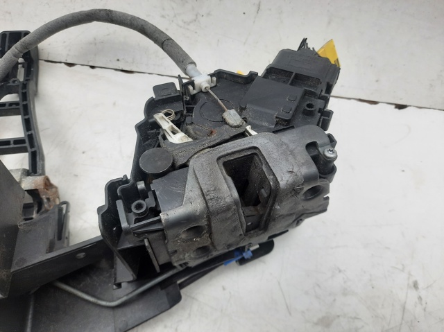 6M2AR21813EB FORD Замок двери передней левой купить в Ирпень