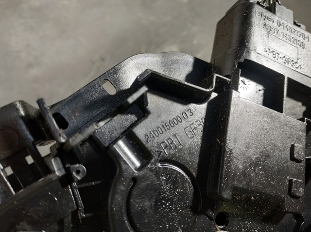 Fecho da porta dianteira esquerda Ford Mondeo 4 CA2