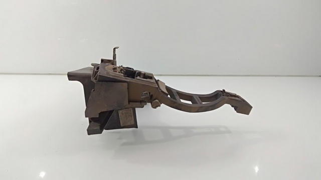 Fecho da porta dianteira esquerda 6M2AR21813EB FORD