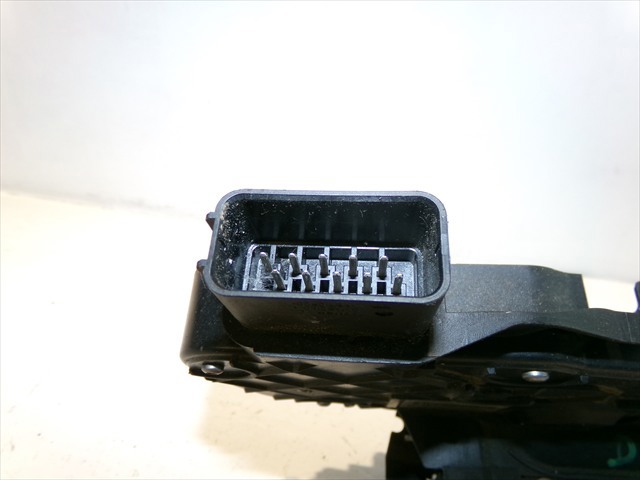6M2AR21813MC FORD купить в Павлоград