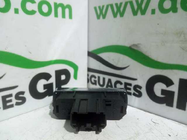 Botão de ativação do sinal de emergência Ford Galaxy WA6