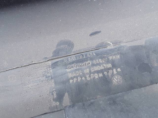 6N0807421 VAG Бампер задний купить в Чернигов