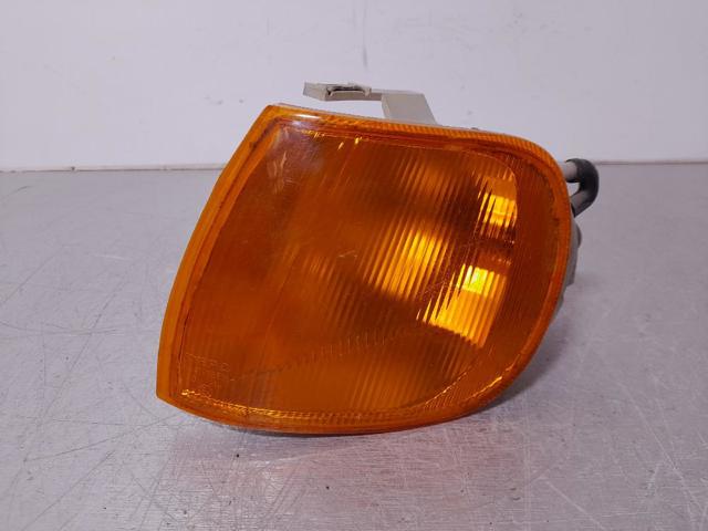 VAG 6N0953049 Поворотник левый в наличии Киев