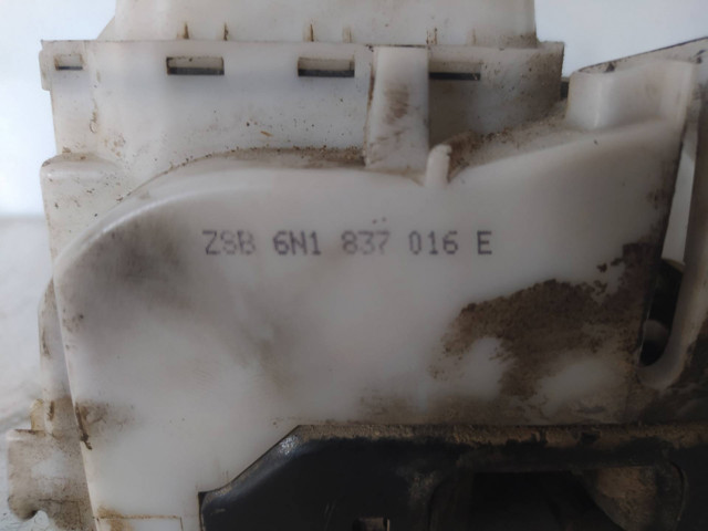 6N1837016E Замок передней правой двери купить Днепр